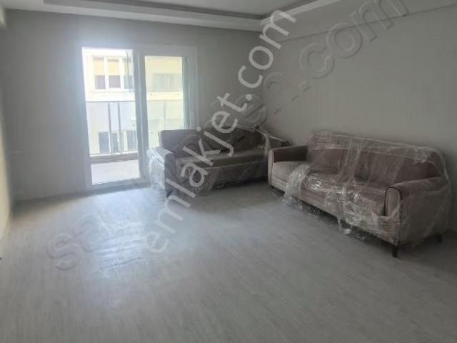 Acillkuşadası Davutlarda 2+1 Satılık Daire