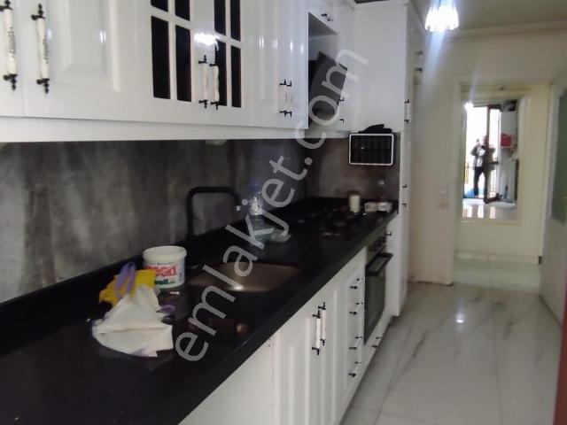 Acil*satılık*uyanış Mah Cadde Üstü*okul*market Yanı*yapılı*daire