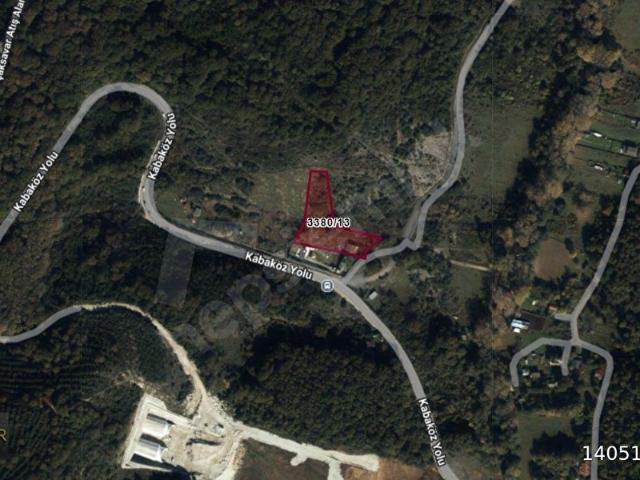 ACR GYD'DEN KABAKOZDA ANA CADDEDE 77M2 YATIRIMLIK TARLA