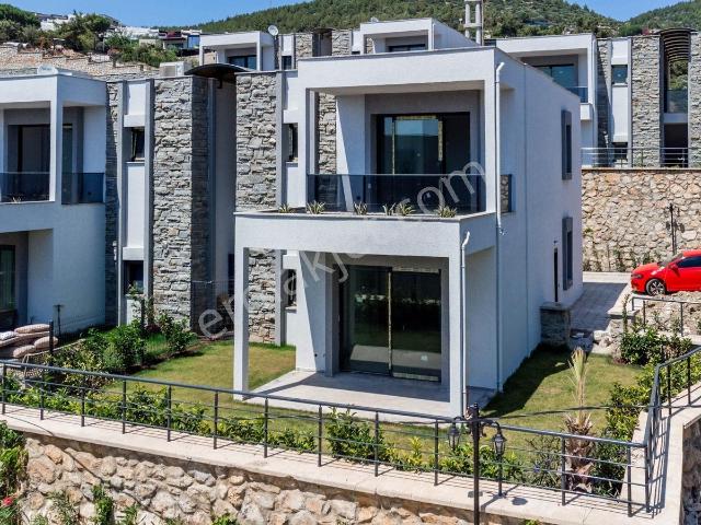 Acropol City'de Satılık 3+1 Bahçe Katı Daire