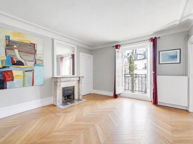 ACSENSEUR / TOUR EIFFEL / BALCON