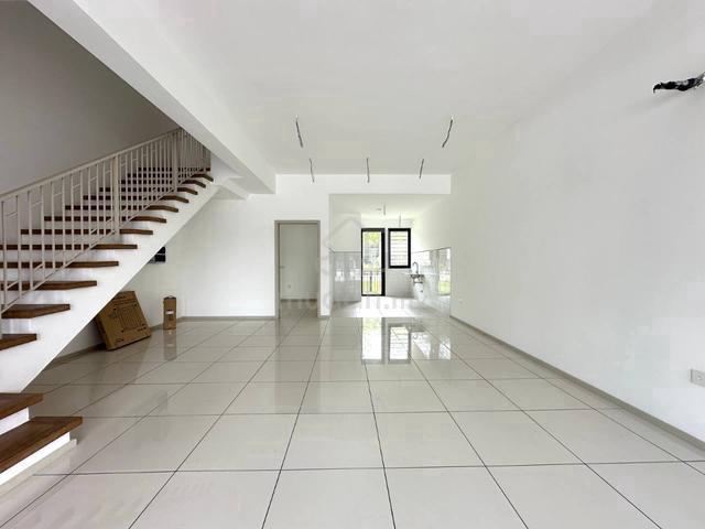ACTUAL UNIT 2 Storey Terrace Ilham Residence Elmina Denai Alam