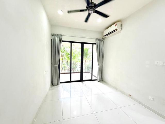 Actual unit country garden 2 bed danga bay 2bed 3bed rnf low deposit