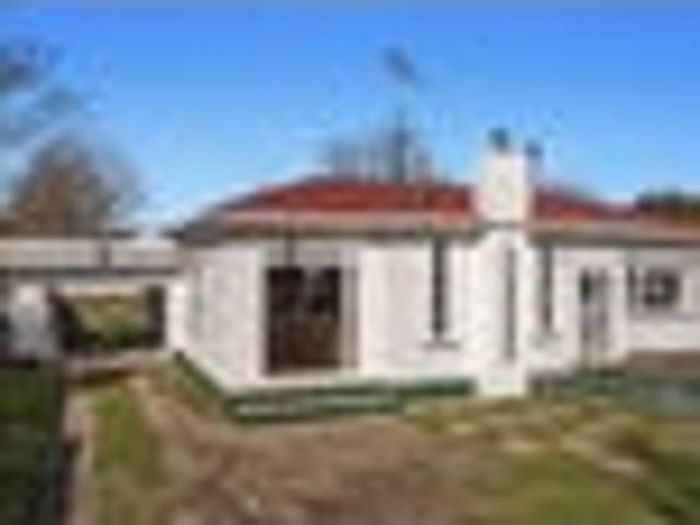 Act Now Character Home Close to Town & Beach