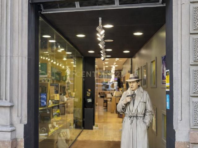 Activo comercial en rentabilidad en eje estratégico de l'Eixample con recorrido de crecimiento