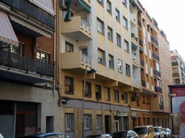 ACTIVO CON PROYECCIÓN EN RIPOLLET: 81 M² EN UBICACIÓN CONSOLIDADA POR 162.800 €