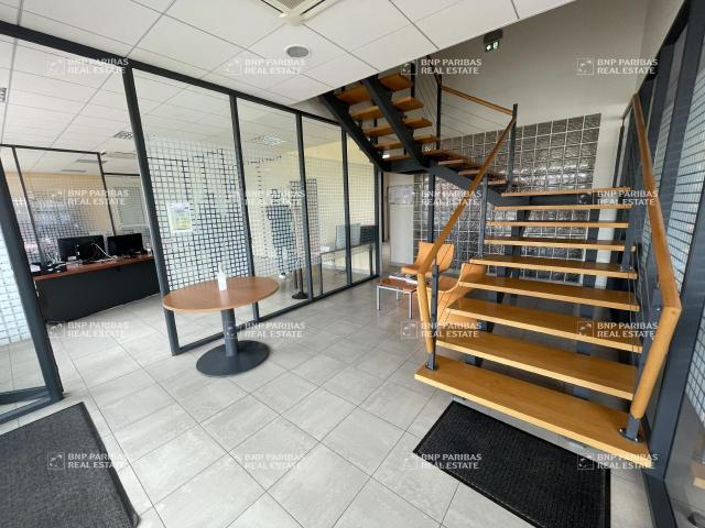 Activité Entrepôt à vendre 1901 m²