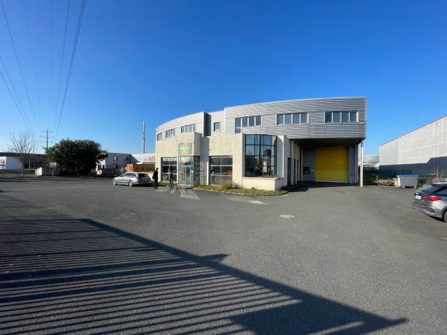 Bâtiment indépendant à vendre Saint Michel sur Orge