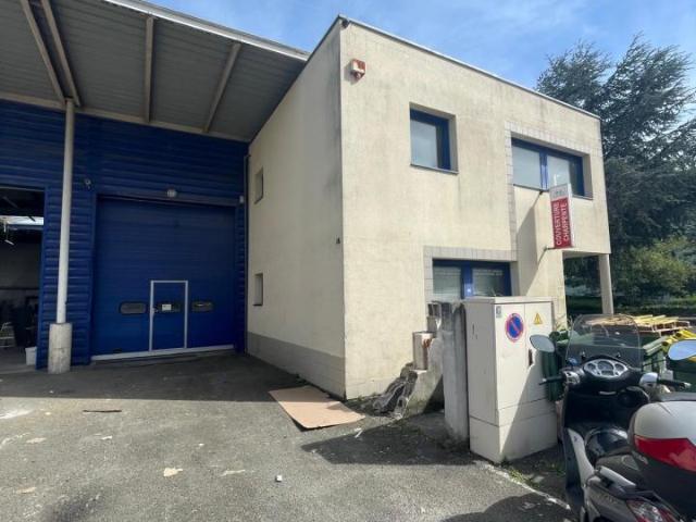 Activité Entrepôt à vendre 380 m²