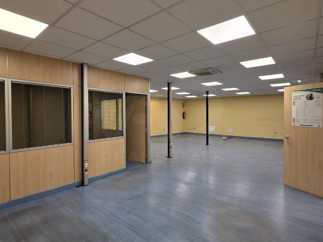 Actividades locales 450.00 m2 450m² León