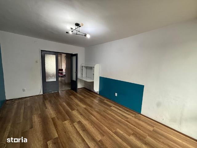AA/1171 De închiriat apartament cu 3 camere în Tg Mureș Tudor