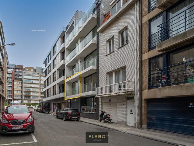 Aangenaam, ruim duplexappartement op centrale locatie, vlakbij de Zeedijk