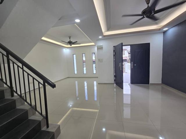 AAA Renovated PUTERI WANGSA BADIK Double Storey Terrace