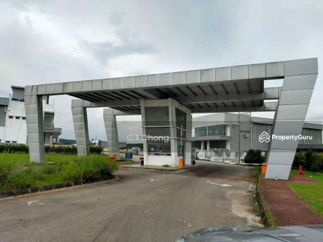 AAA unit in Meridin East Brand New unit Gated and Guarded