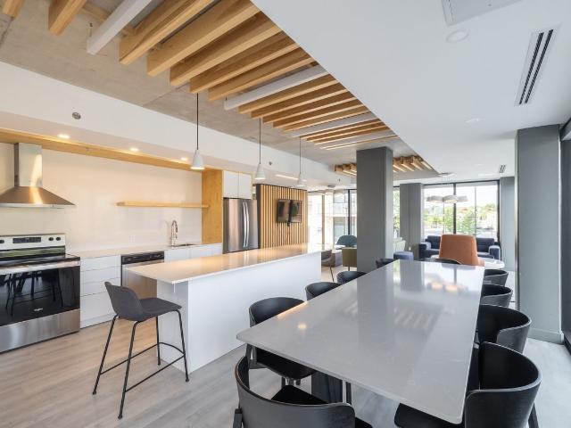Aalto 1 Bedroom Apartment for Rent at 10 Rue Jos Montferrand, Gatineau, QC J8X 0A6 Hull/Quartier de I'Oree du Parc