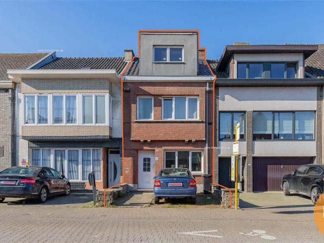 AALST Praktische rijwoning in het hart van Aalst!