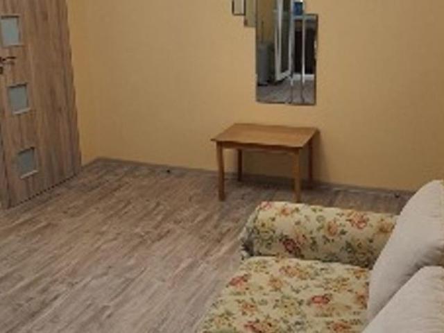 Aartamenr, renovat, zonă liniștită