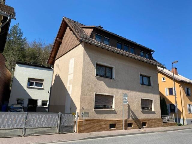 Aarbergen Rückershausen: Zwei Häuser mit vielseitigen Nutzungsmöglichkeiten!