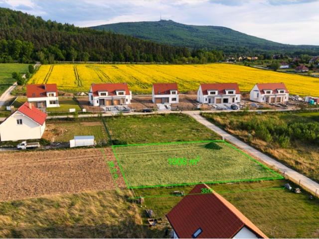 Łabędzia 4 1 000 m², Sobótka
