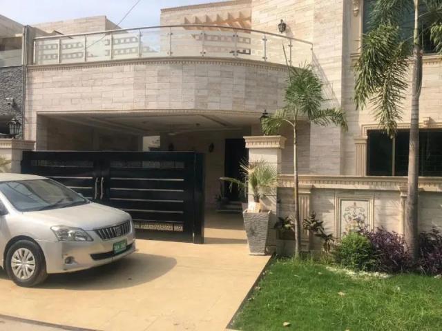 About The Property: 10 Marla 4 Bedroom's Tile Flooring House For Sale | Askari 10 Lahore Cantt | @nusratestate Lahore Askari ID 99057