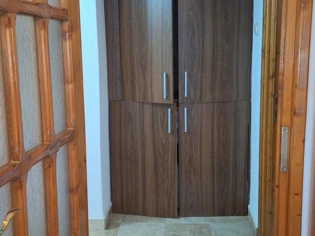 Abator, Sos. Mangaliei, 2 decomandate, 52 mp, mobilat si utilat, gaze, 400 Euro