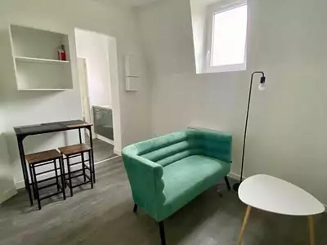 Abbeville 80100 Location appartement 2 pièces t2 au dernier étage