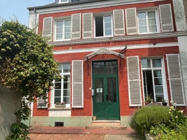 ABBEVILLE RUE MILLEVOYE: SUPERBE APPARTEMENT T1 MANSARDEE