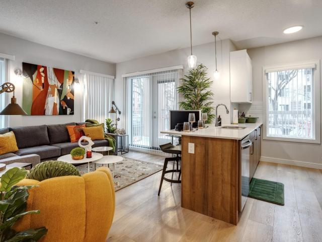 Abbey Park Residences 1 Bedroom + Den [object Promise] for Rent