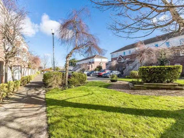 Abbeyfield, Milltown, Dublin 6 is for rent