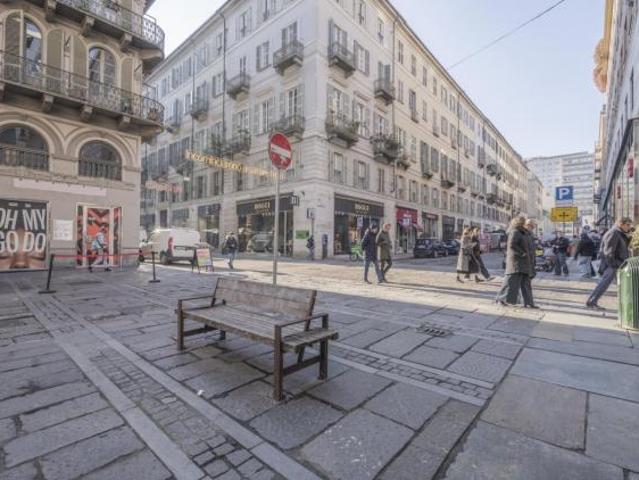 Abbigliamento in affitto a Torino