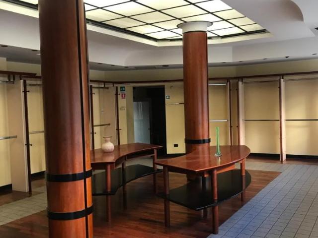 Abbigliamento in vendita a Taggia