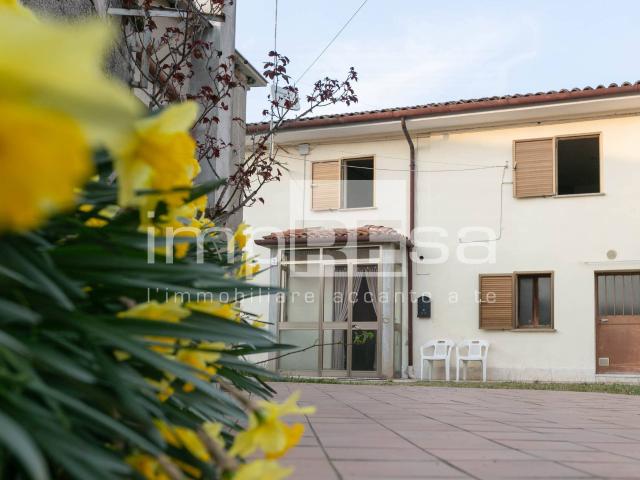 Abbinata/Bifamiliare in vendita a Istrana