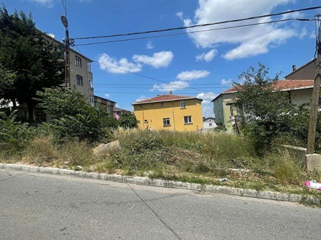 ABDURRAHMAN GAZİ MAH. GÜZEL KONUMLU 370 M2 SATILIK ARSA.