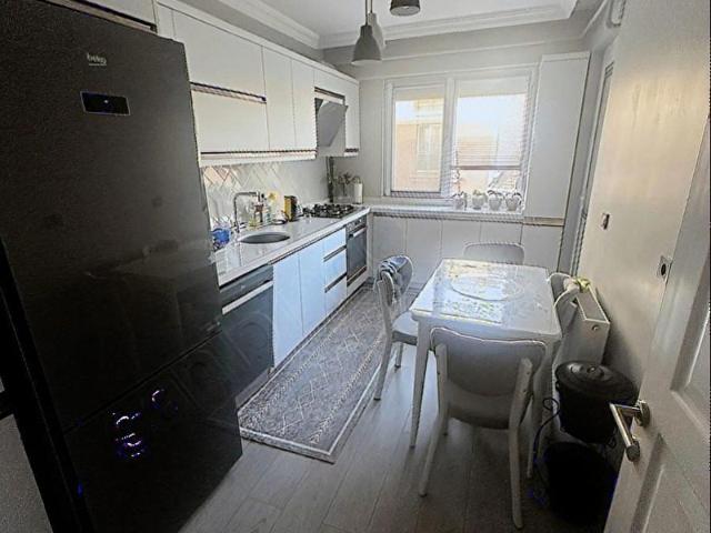 ABDURRAHMAN MAH SATILIK DAİRE ARA KAT 2+1 85M2