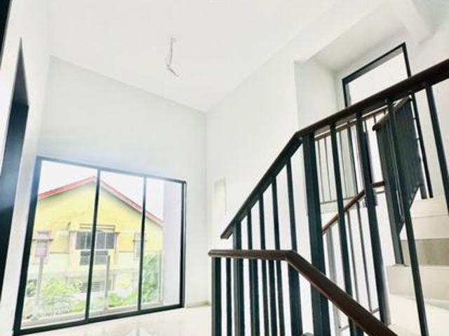 Abel Residence Icon City 3 Storey Terrace Gated And Guarded