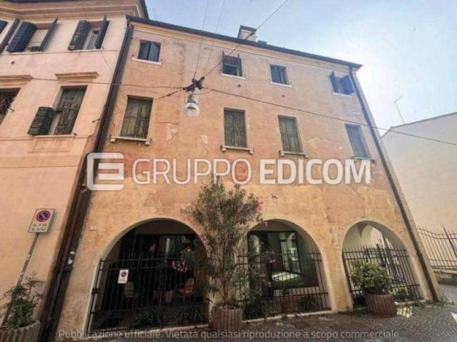 Abitazione di tipo civile di 177 mq in vendita a Treviso Rif. 4554487