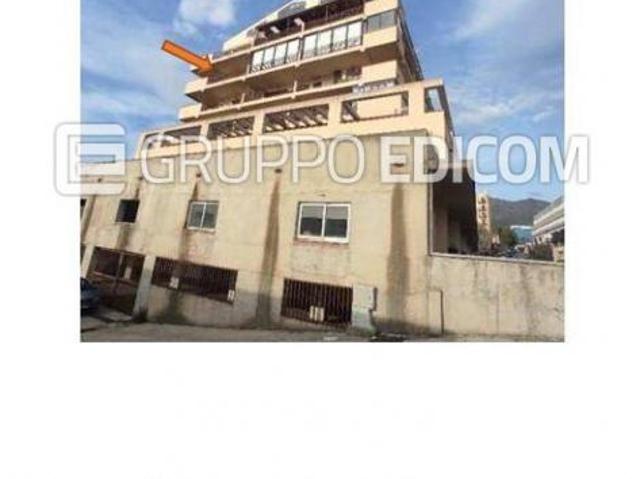 Abitazione di tipo civile di 112.85 mq in vendita a Messina Rif. 4547824
