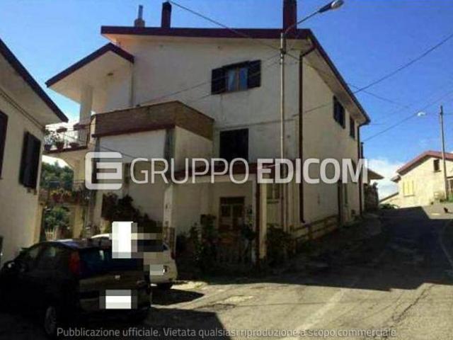 Abitazione di tipo economico di 146 mq in vendita a Acri Rif. 4550683