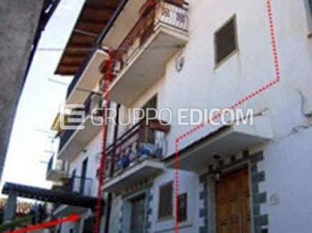 Abitazione di tipo economico di 175.42 mq in vendita a Marano Marchesato Rif. 4540067