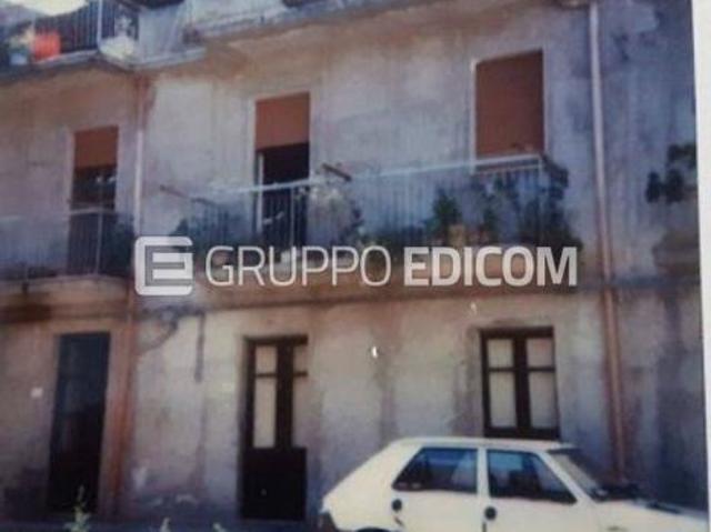 Abitazione di tipo economico di 194 mq in vendita a Rosarno Rif. 4551329