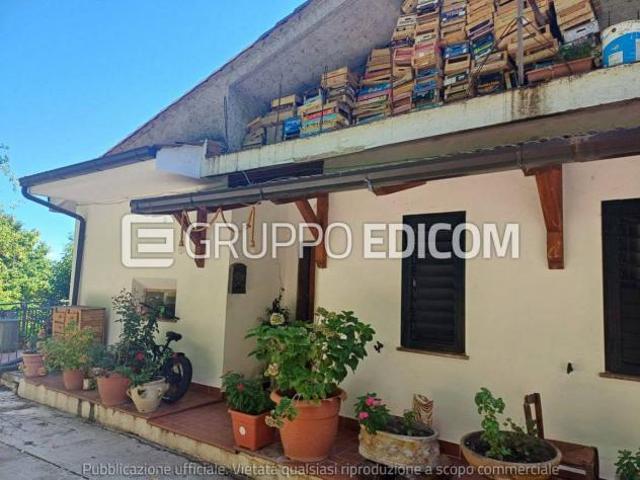 Abitazione di tipo economico di 109 mq in vendita a San Vincenzo La Costa Rif. 4549996