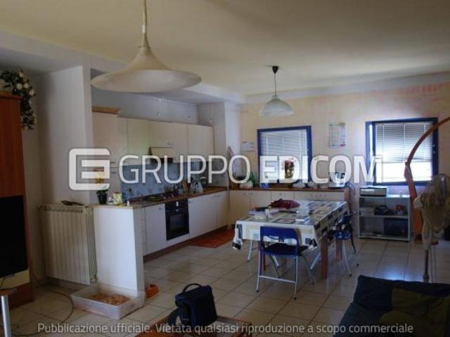 Abitazione di tipo economico di 119 mq in vendita a Terni Rif. 4537458