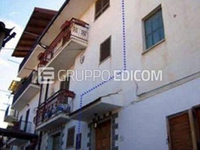 Abitazione di tipo economico di 260.2 mq in vendita a Marano Marchesato Rif. 4555282