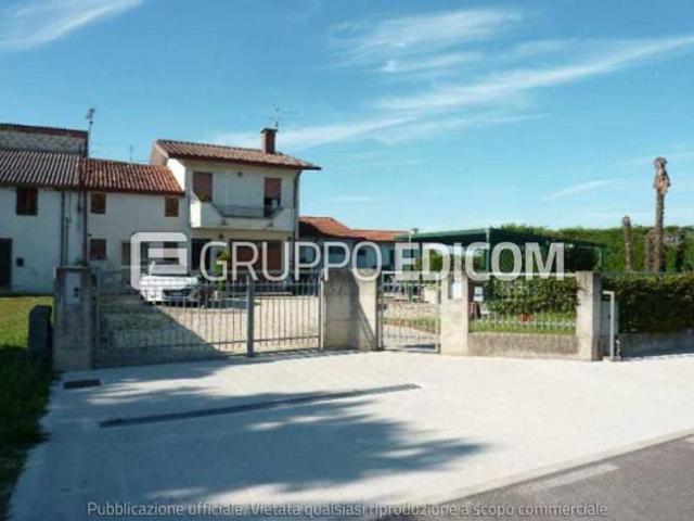 Abitazione di tipo economico in vendita a Boschi Sant'Anna Rif. 4553057