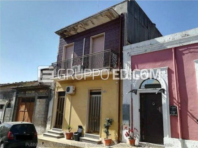 Abitazione di tipo economico in vendita a Canicattini Bagni Rif. 4548014
