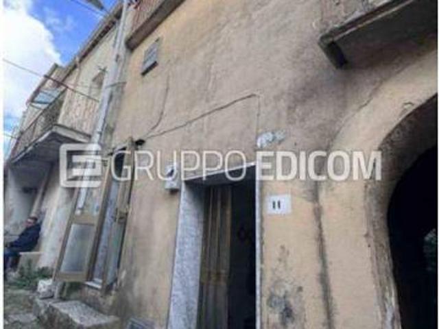 Abitazione di tipo economico in vendita a Girifalco Rif. 4548336