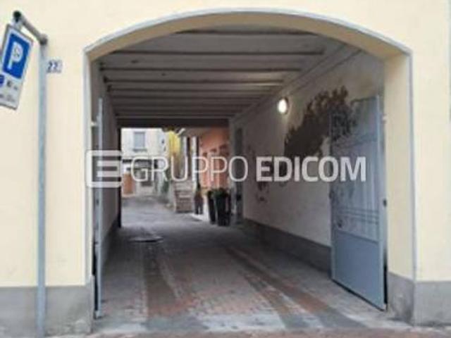 Abitazione di tipo economico in vendita a Pieve Porto Morone Rif. 4556542