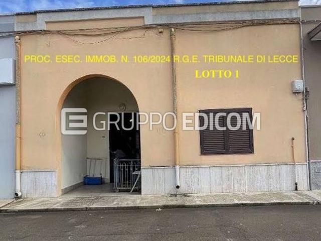 Abitazione di tipo economico in vendita a Squinzano Rif. 4555019