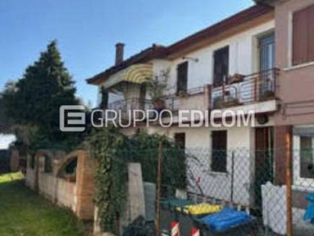 Abitazione di tipo popolare di 130 mq in vendita a Mira Rif. 4550097