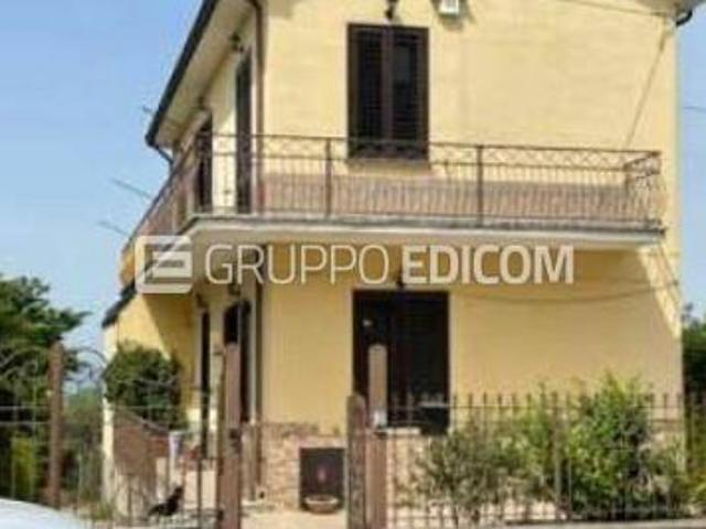 Abitazione di tipo popolare di 148 mq in vendita a Bonito Rif. 4549632